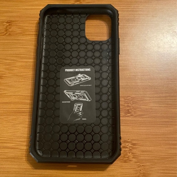 iPhone 11 case with kickstand - Picture 3 of 9